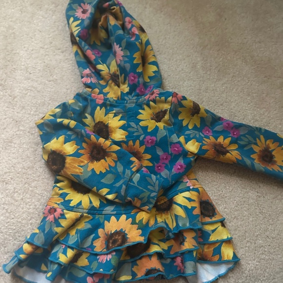 Little sleepies zip up sunflower - Picture 1 of 3